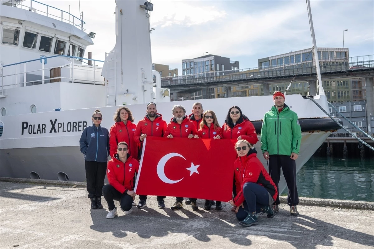 Türk Bilim İnsanları Arktik Bilimsel Araştırma Seferi’nde Çalışmalar Yürütüyor