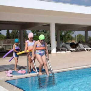 Antalya’da Özel Bireyler için Yüzme Kursları Yoğun İlgi Görüyor