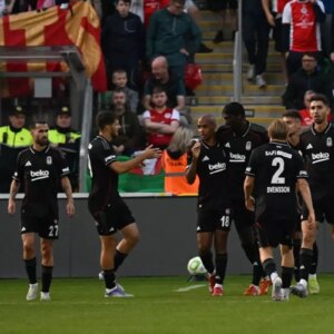 Beşiktaşlıların özlediği golcü Abraham! 3 maçta tam 4 gol