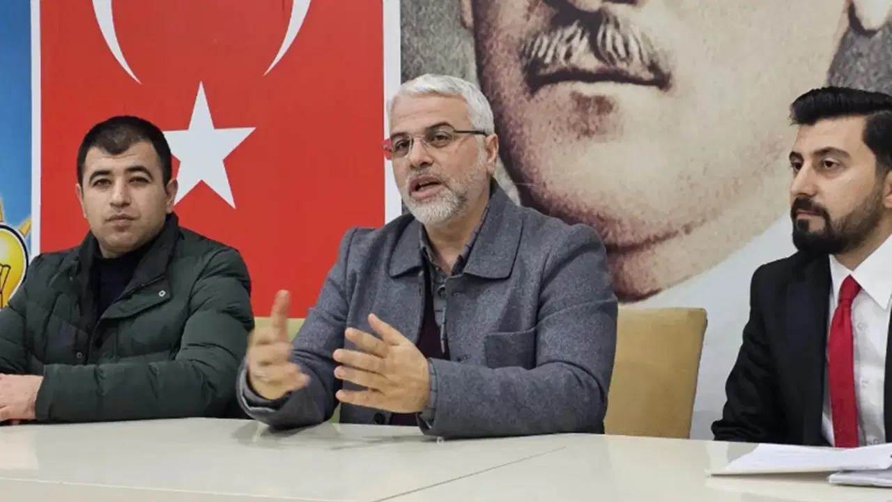 akp adiyaman il baskani istifa etti bjfvr3Uq