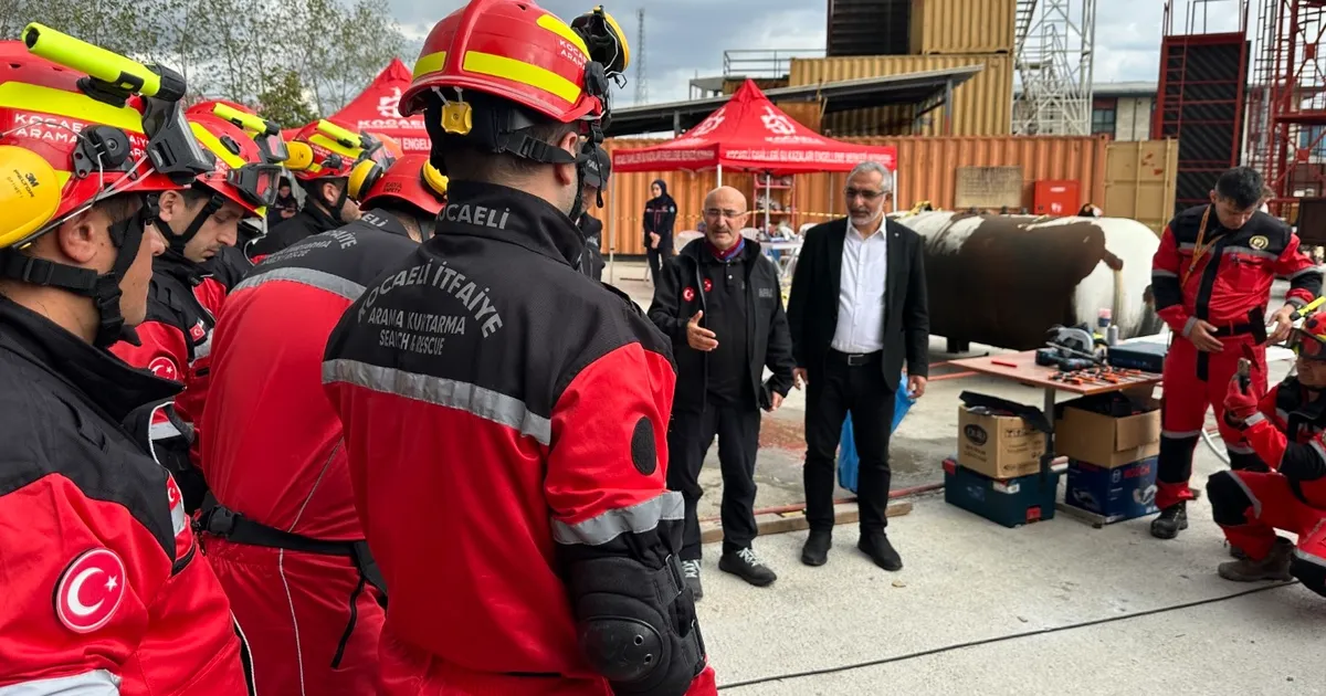 afad ve kocaeli itfaiyesinden ortak egitim hamlesi 17vvJrqu.webp