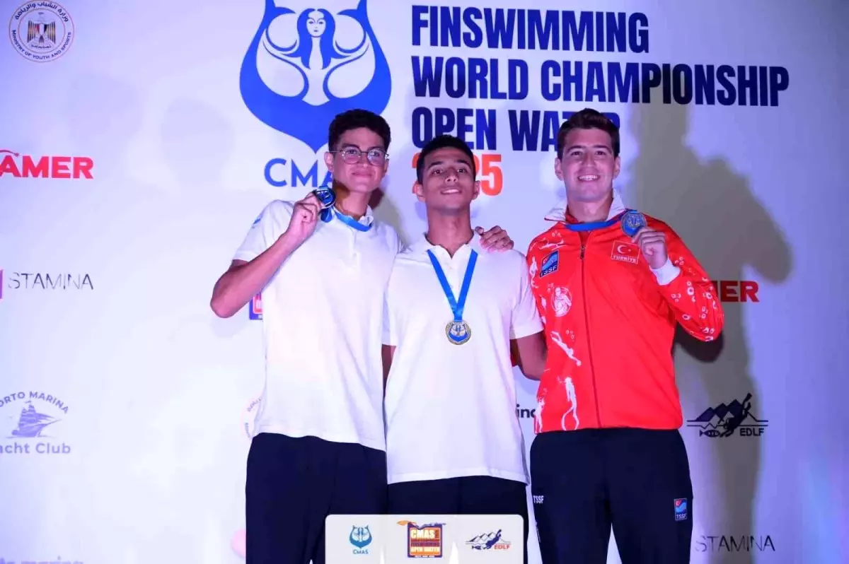 derin toparlak dunya paletli yuzme sampiyonasinda bronz madalya kazandi 8B5Mws6F.jpg