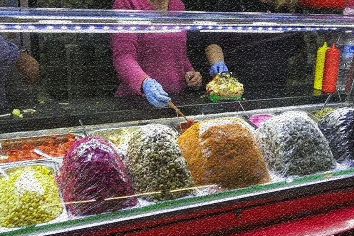 İstanbul’da midye ve kumpirden zehirlenme olayında iki çocuğun ardından anne de öldü