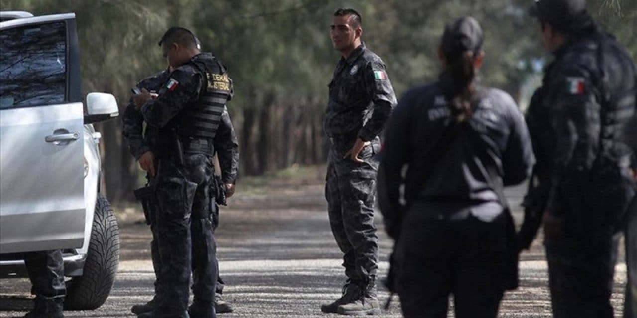 meksikada kartel ve polis catisti 13 olu xfQfewmh.jpg