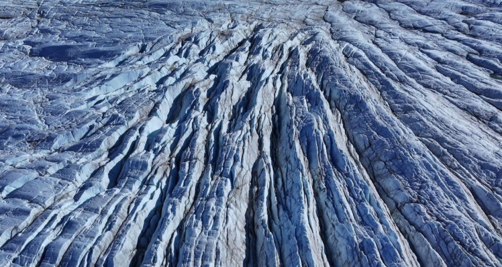 binlerce-yillik-virusler-uyaniyor-donmus-tehlike-gun-yuzune-cikiyor-ZcukpmpC