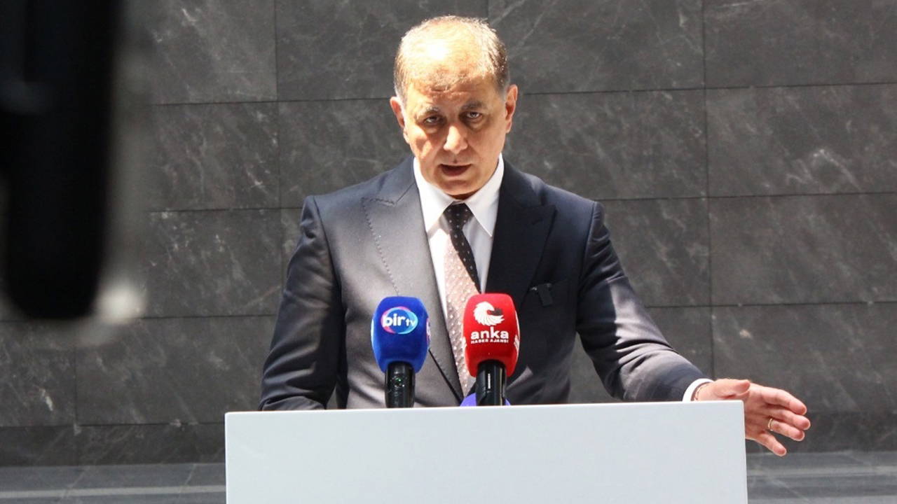 İzmir Yamanlar’daki Çöp Tesisi Tartışmaları: Cemil Tugay’dan AKP’ye Sert Tepki