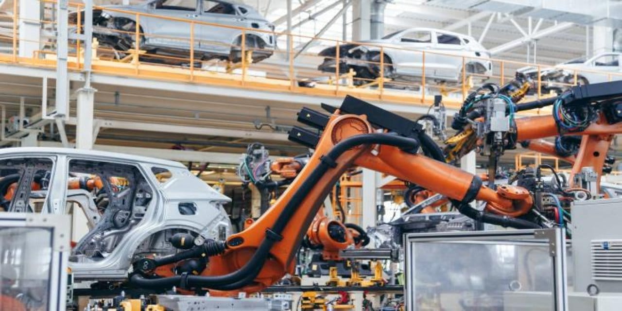 fabrika-dugmeye-basti-elektrikli-otomobillerden-vazgecti-v6-benzinli-motorlara-geri-dondu-5WPs3vrG